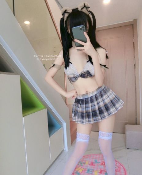 欧美大牌羊绒围巾_高清在线视频观看