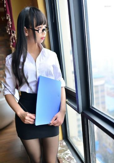 日韩精品成人色尹亚力_4K电影在线看