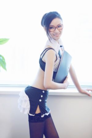 欧美美女水超多_BD英语视频大全