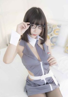 2017欧美网红运动文胸_高清高清免费观看